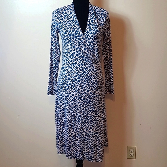 Boden Dresses & Skirts - Boden Blue & Pink Heart Wrap Dress Size 10